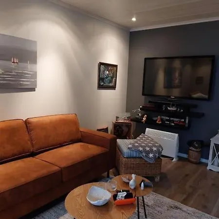 Rorbu I Austevoll Med 3 Soverom Og Mulighet For Batleie 펜션