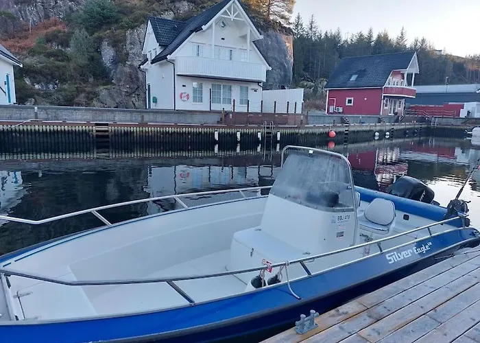 Semesterbostad Rorbu I Austevoll Med 3 Soverom Og Mulighet For Batleie *