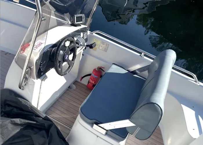 Semesterbostad Rorbu I Austevoll Med 3 Soverom Og Mulighet For Batleie *